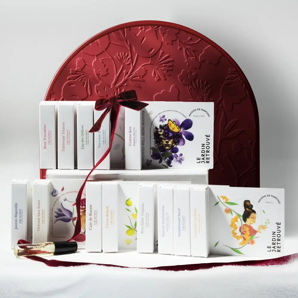 Set Découverte 13 from Le Jardin Retrouvé, featuring a collection of 13 exquisite perfumes for an immersive sensory experience, crafted with natural, vegan ingredients.